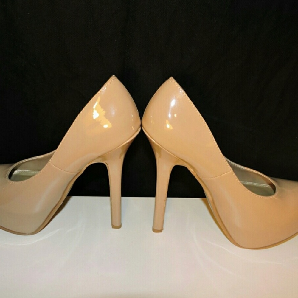 Nude Pumps - image 2